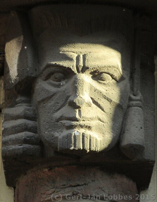 Figuur met troffel en schietlood
              <br/>
              Gert-Jan Lobbes, 2015